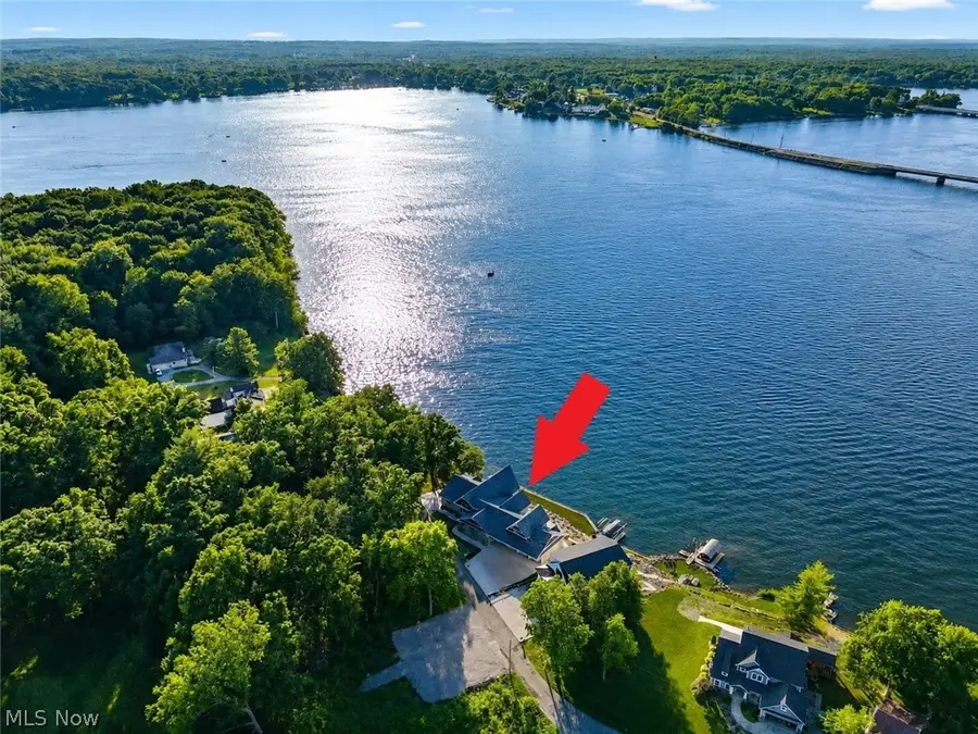 16986 Headland Avenue, Lake Milton, OH 44429 - #2