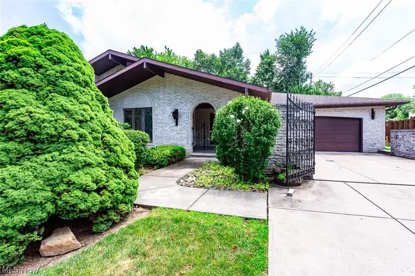 6694 Beverly May Drive, Independence, OH 44131