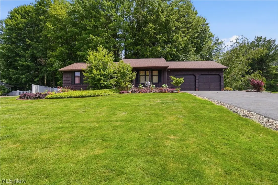 3064 Townsend Nw Street, Uniontown, OH 44685 - #1