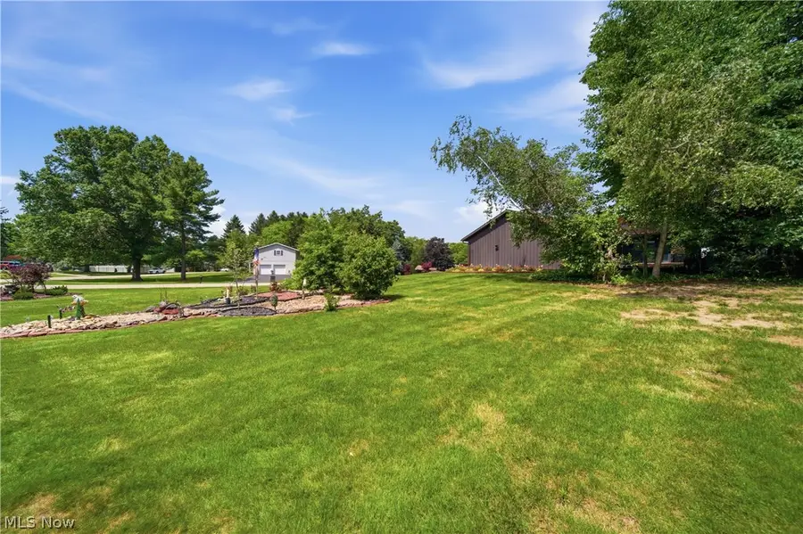 3064 Townsend Nw Street, Uniontown, OH 44685 - #3