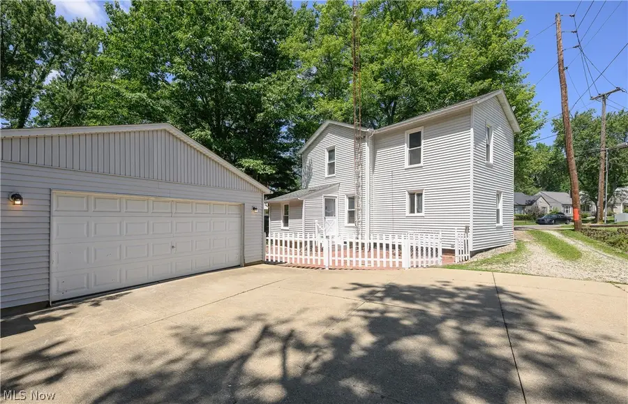 1718 Ferndale Nw Road, Canton, OH 44709 - #3
