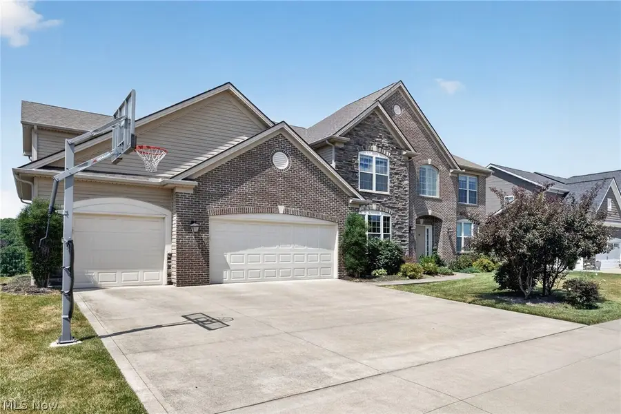 22334 Pinnacle Point, Strongsville, OH 44149 - #3