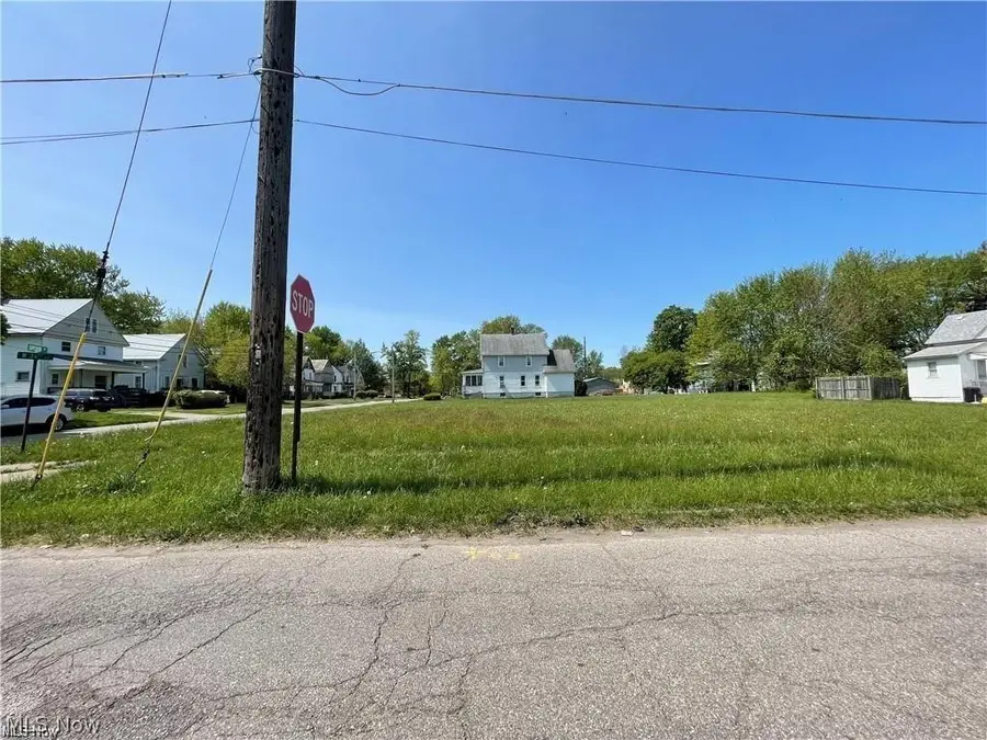 505 W 36th Street, Ashtabula, OH 44004 - #2