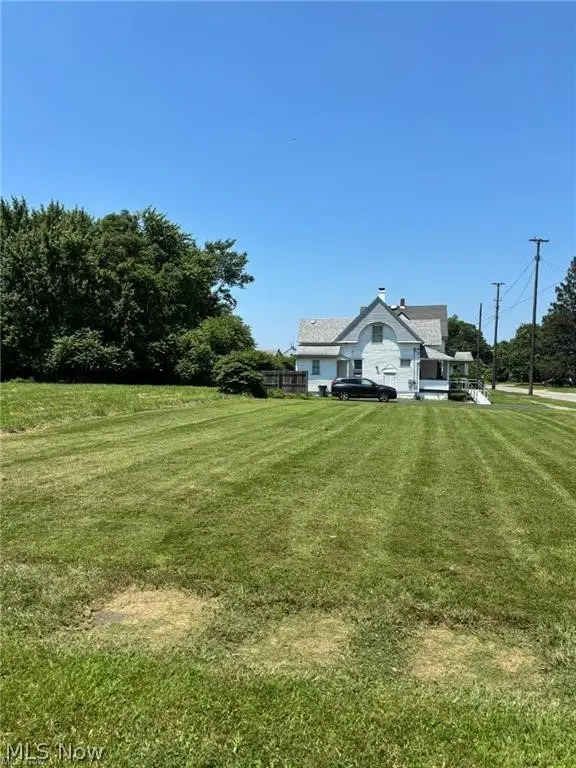 505 W 36th Street, Ashtabula, OH 44004 - #3