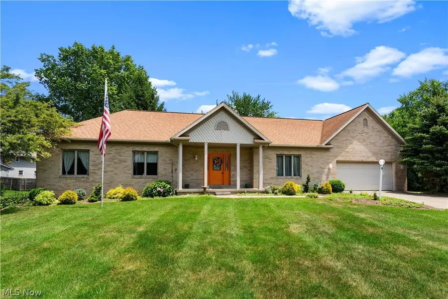 4524 Leawood Ne Drive, Canton, OH 44714 - #2