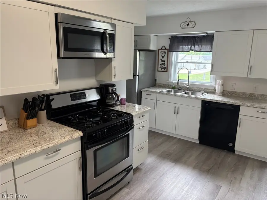 4006 Center Road, Ashtabula, OH 44004 - #3