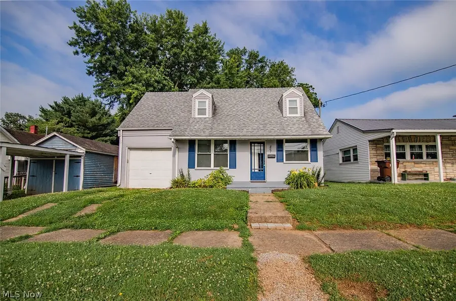 807 Florence Street, Belpre, OH 45714 - #2