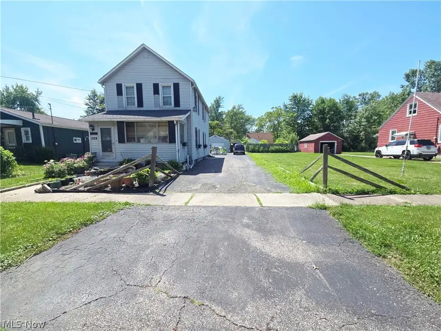 1524 New Mexico Avenue, Lorain, OH 44052 - #3