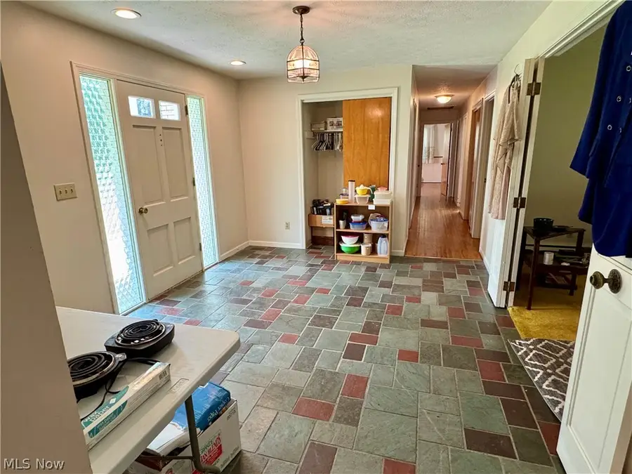 2838 Forest Lane, Willoughby Hills, OH 44094 - #2