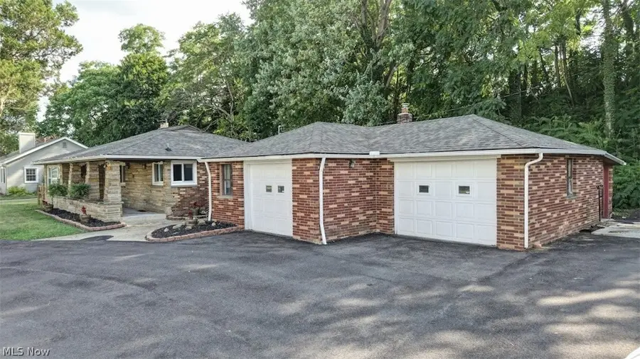646 N Wooster Avenue, Strasburg, OH 44608 - #2
