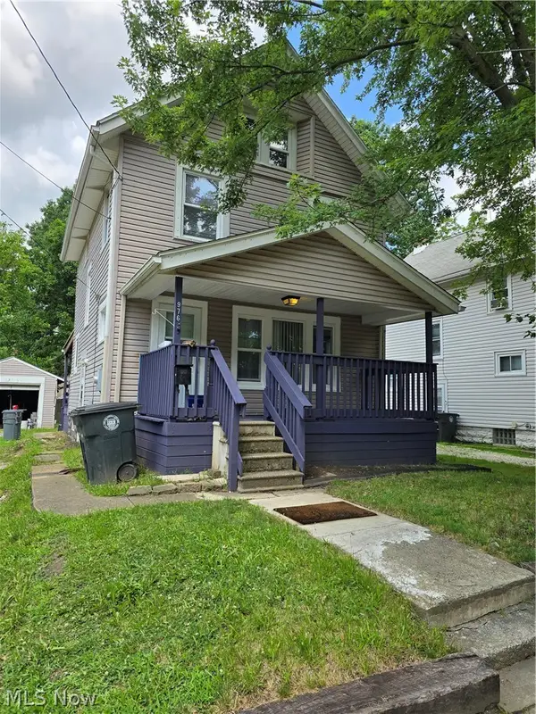 976 Neptune Avenue, Akron, OH 44301