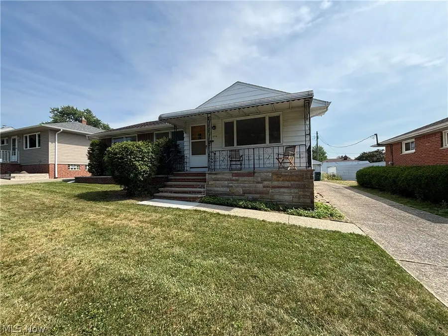 536 Westview Road, Bedford, OH 44146 - #2