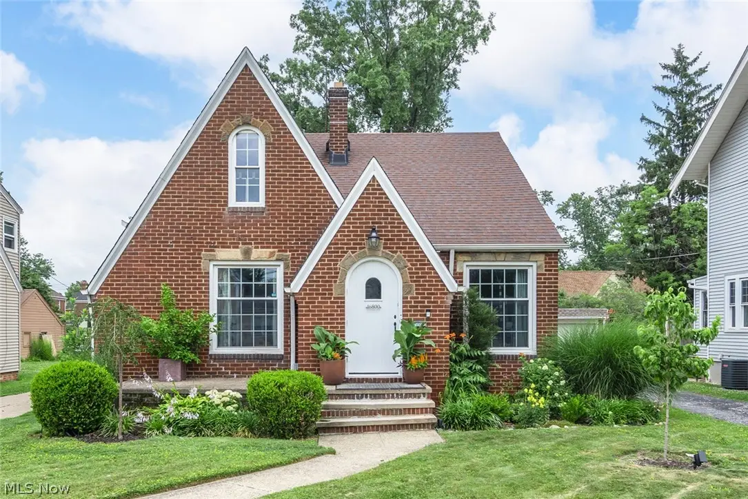 16800 Pilgrim Avenue, Cleveland, OH 44111 - #1