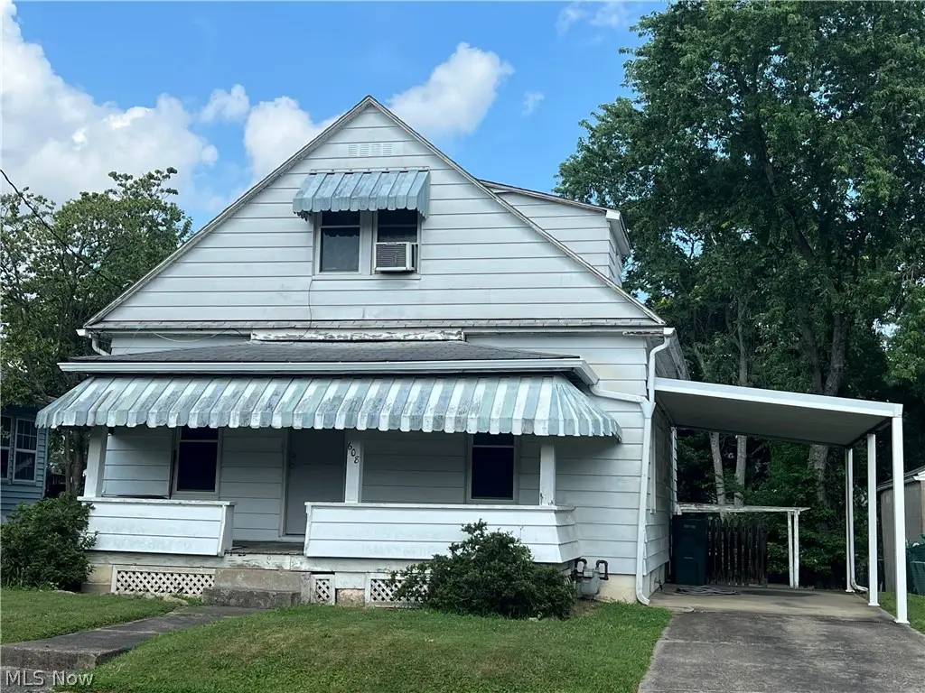 608 Putnam Street, Parkersburg, WV 26101 - #1