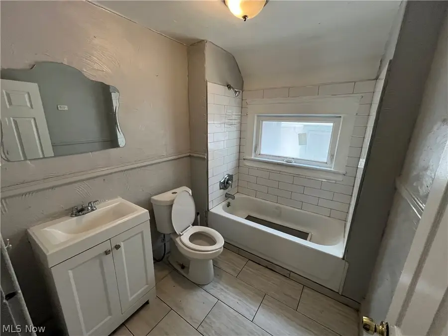 7428 Ottawa Road, Cleveland, OH 44105 - #3