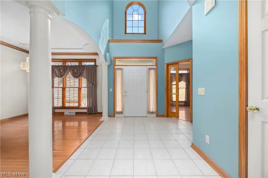 5317 Middlebury Court, Sheffield, OH 44054 - #3