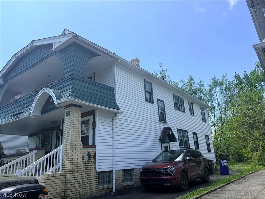 3824 E 142nd Street, Cleveland, OH 44128 - #2