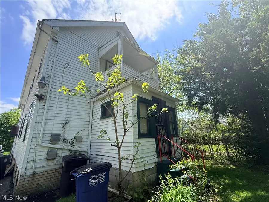 3824 E 142nd Street, Cleveland, OH 44128 - #3
