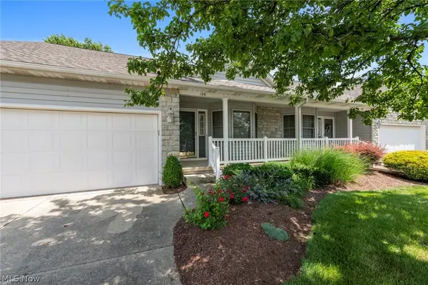 126 Augusta Drive, Elyria, OH 44035