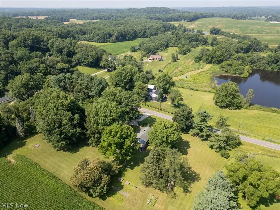 2072 Hartville Road, Mogadore, OH 44260 - #2