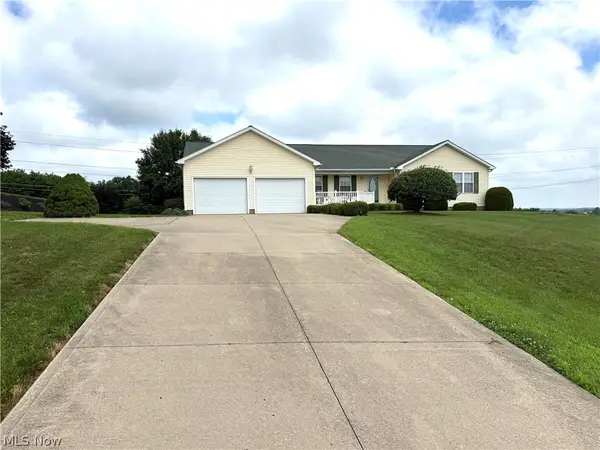 49208 Hickman Rd, East Liverpool, OH 43920