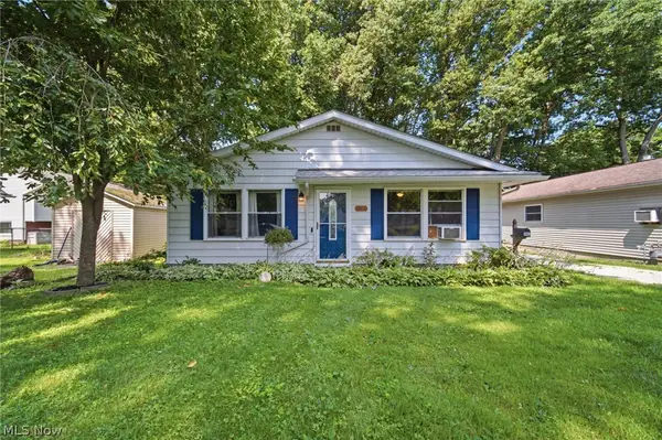 1982 Aberdeen Road, Madison, OH 44057