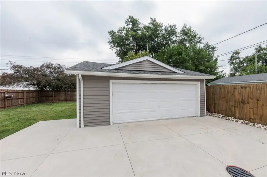 6391 Almont Drive, Brook Park, OH 44142 - #3