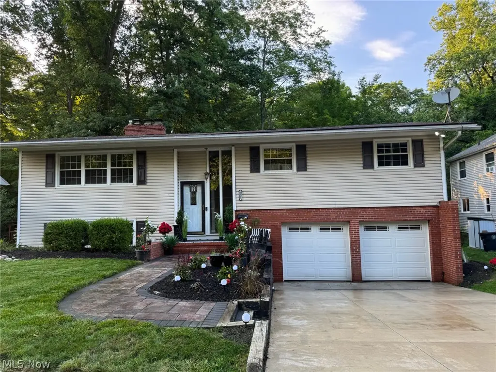 1883 Ashwood Drive, Akron, OH 44313 - #1