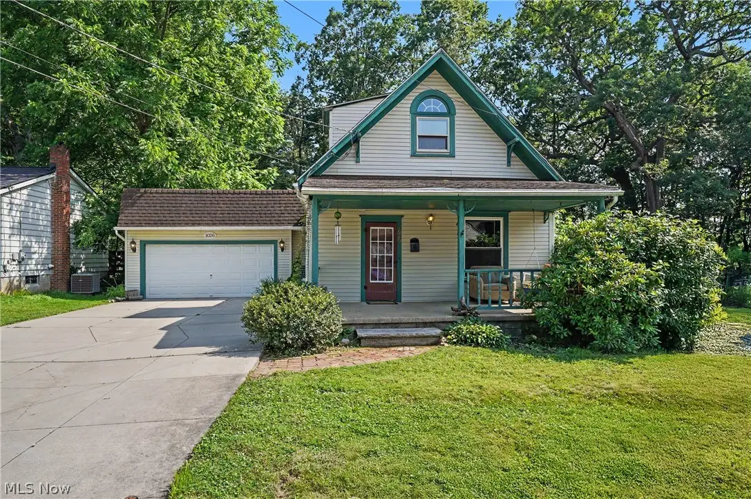 1026 Francis Avenue, Cuyahoga Falls, OH 44221 - #1