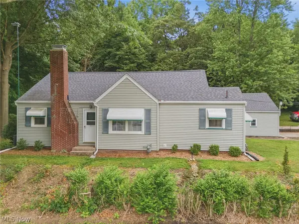 7676 Justus Sw Avenue, Navarre, OH 44662