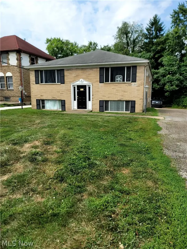 1719 Fulton Nw Road, Canton, OH 44703