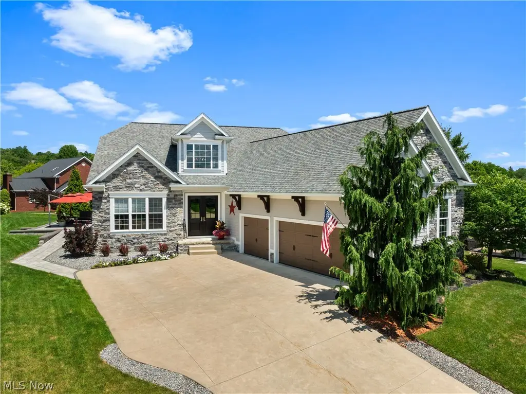 6467 Friarwood Nw Circle, Canton, OH 44718 - #1