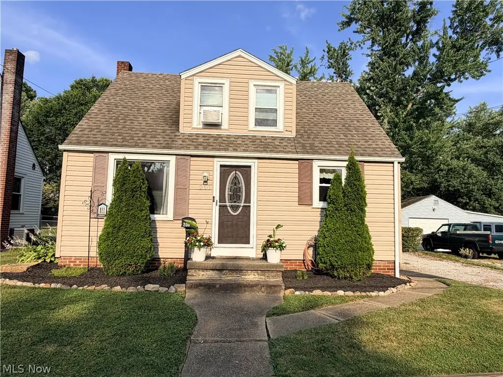 200 Genoa Sw Avenue, Massillon, OH 44646 - #1