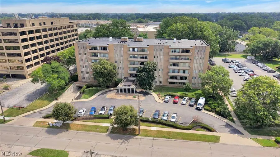 3167 Linden Road #201, Rocky River, OH 44116 - #2