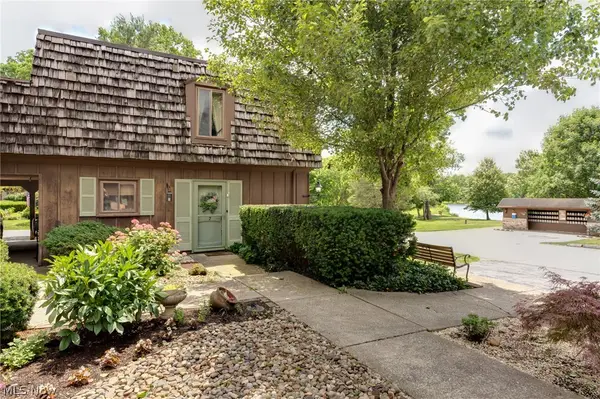 200 Granger Road #7, Medina, OH 44256