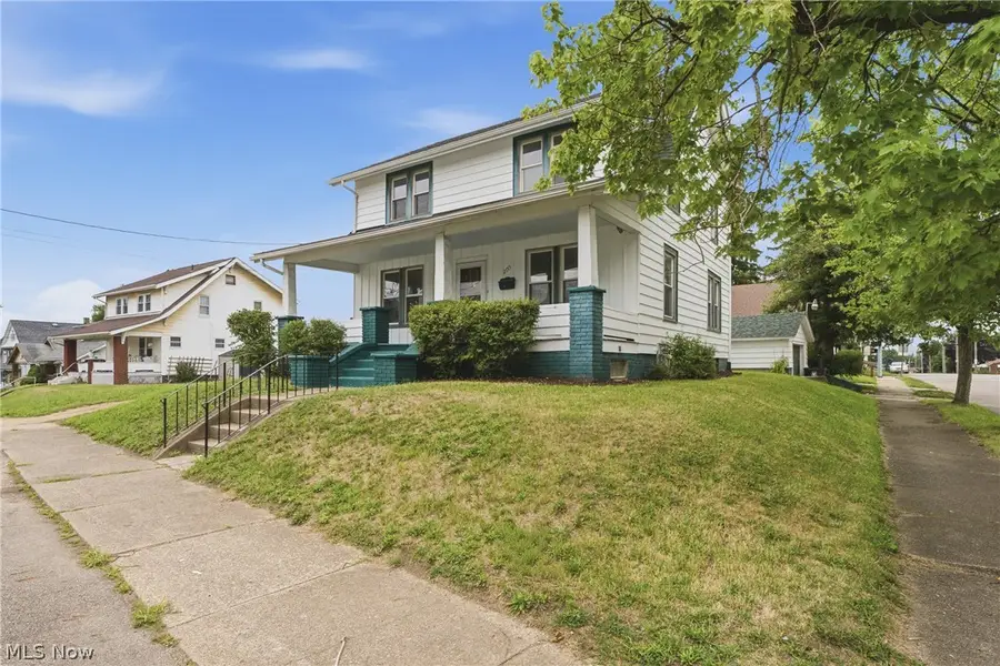 2155 2nd Se Street, Canton, OH 44707 - #2