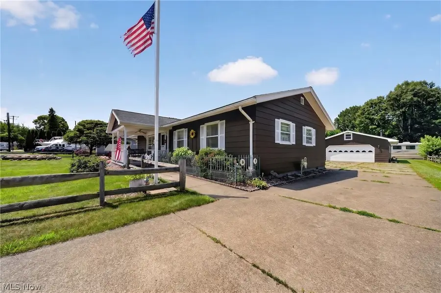 6045 S Mcnutt Avenue, Ashtabula, OH 44004 - #3