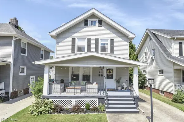 2088 Elmwood Avenue, Lakewood, OH 44107