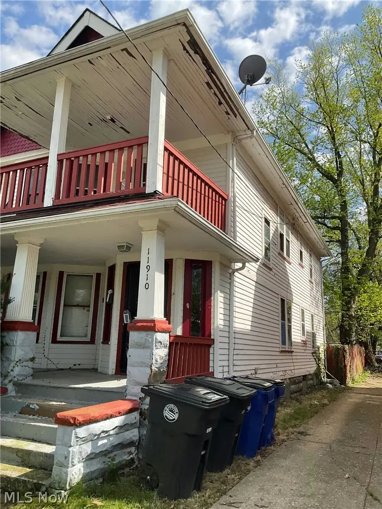 11910 Chesterfield Avenue, Cleveland, OH 44108 - #2