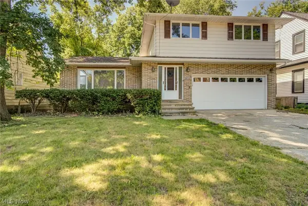 18212 Cornwall Road, Cleveland, OH 44119