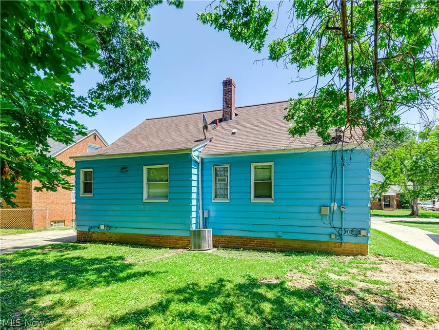 294 E 264th Street, Euclid, OH 44132 - #3