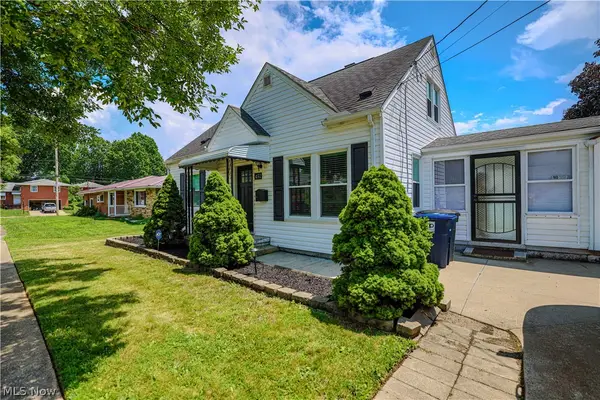 492 E Woodsdale Avenue, Akron, OH 44301