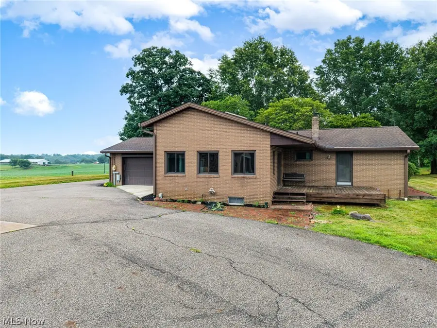 2685 Kenyon Nw Avenue, Massillon, OH 44647 - #3
