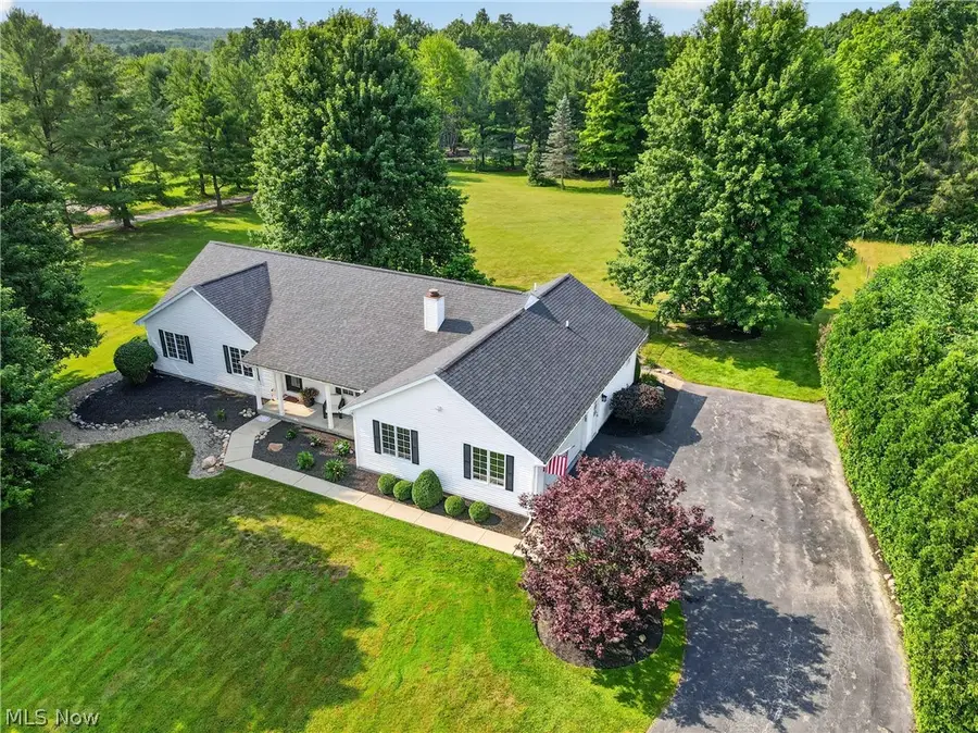 13821 Chardon Windsor Road, Chardon, OH 44024 - #2
