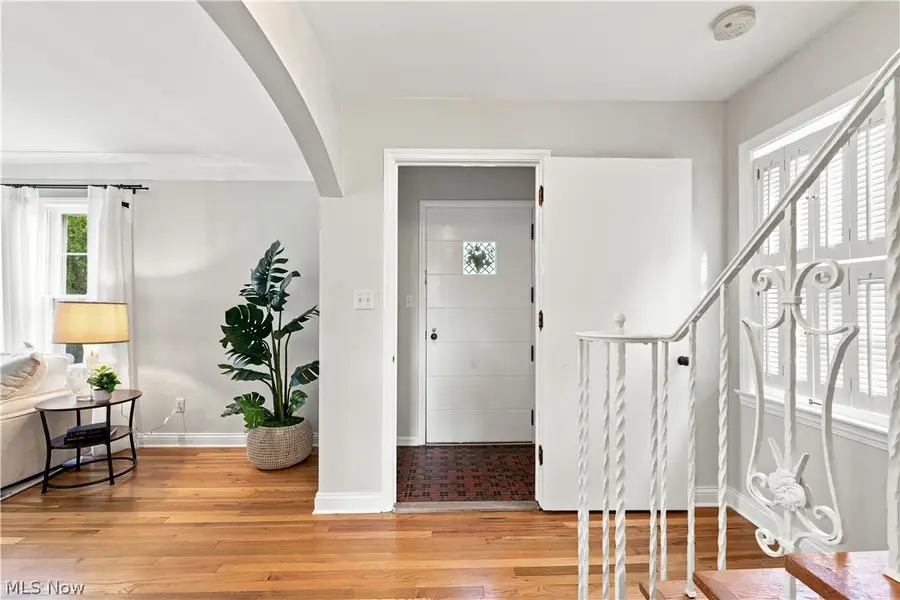 2368 Loyola Road, University Heights, OH 44118 - #3