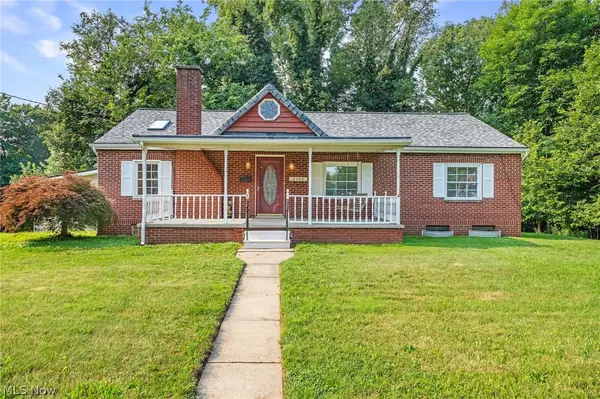2380 Benton Street, Akron, OH 44312