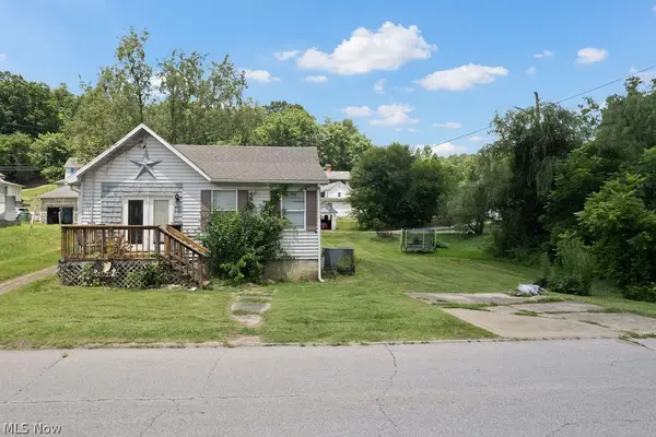 909 Camden Avenue, Parkersburg, WV 26101