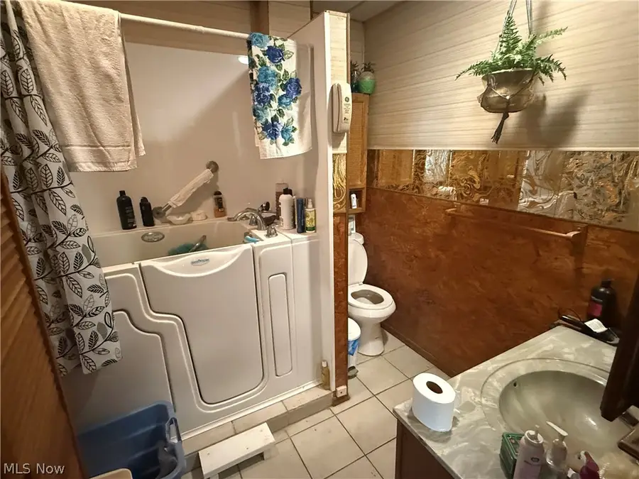 3147 W 44th Street, Cleveland, OH 44109 - #3