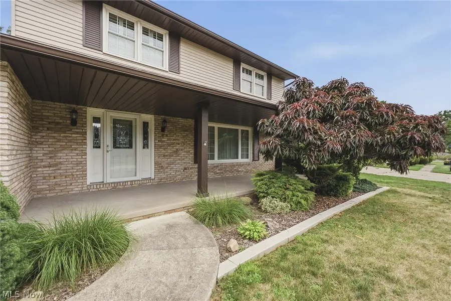 1581 Pine Cone Nw Street, North Canton, OH 44720 - #2