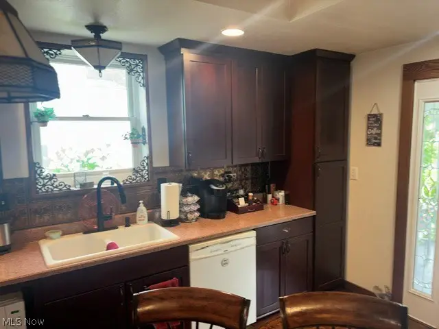 130 Lincoln, Niles, OH 44446 - #2